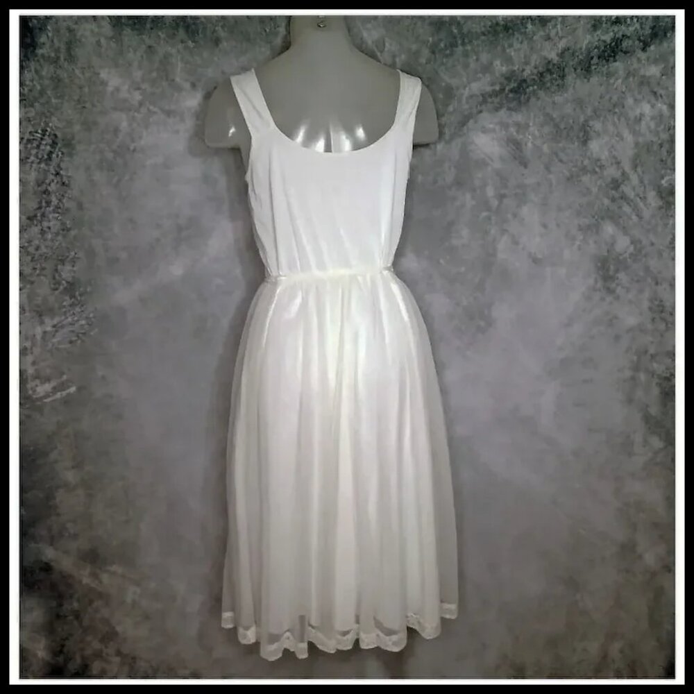 Vintage Nylon Chiffon Peignoir Set White 50s Retro Bridal Robe & Nightgown VFG - Picture 7 of 16
